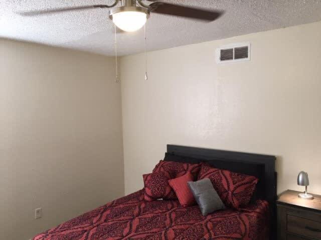 Quiet Townhouse Close To Fort Sill! Lawton Exterior foto